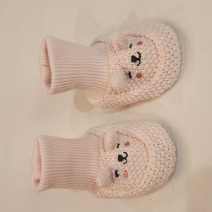💗🤍Newborn crib booties🤍💗